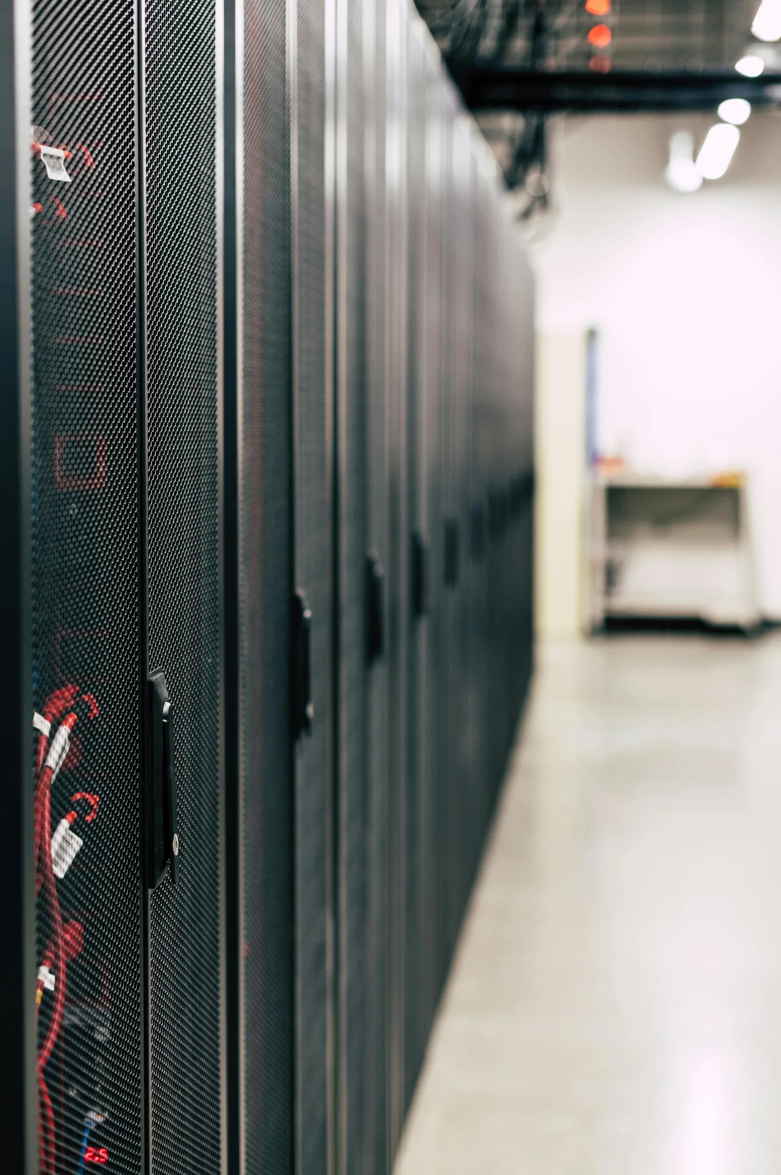 Baies techniques dans un datacenter sécurisé